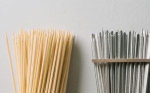 Giải pháp que xiên gỗ cao cấp đảm bảo an toàn nhiệt và tiết kiệm chi phí cho nhà hàng